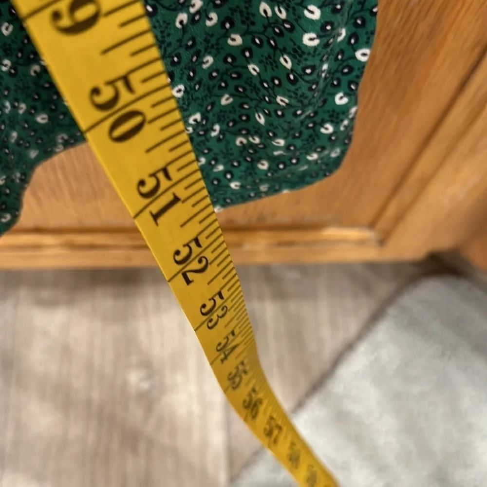 Amazon essentials really soft green floral maxi dress size md. - Picture 13 of 14